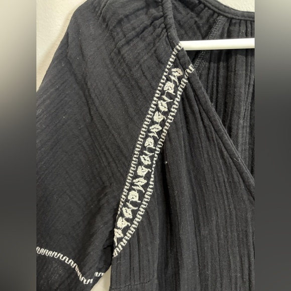 Old Navy Black Crinkle Crepe Gauzy V-Neck Boho Maxi Prairie Dress Size Small - Picture 8 of 15